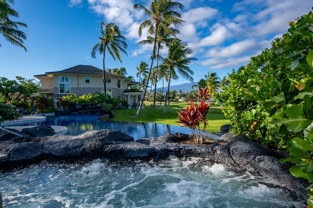 Tropical Top-floor Getaway - Fairway Villas G32 w/ Loft & Views
