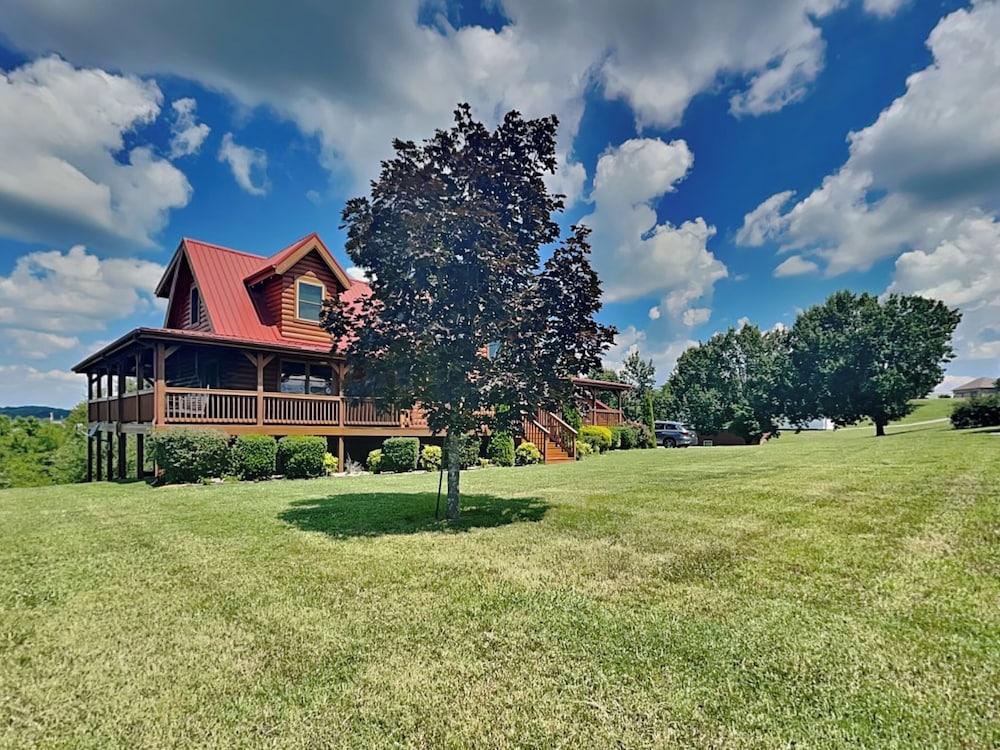 Pinnacle Place by Jackson Mountain Rentals