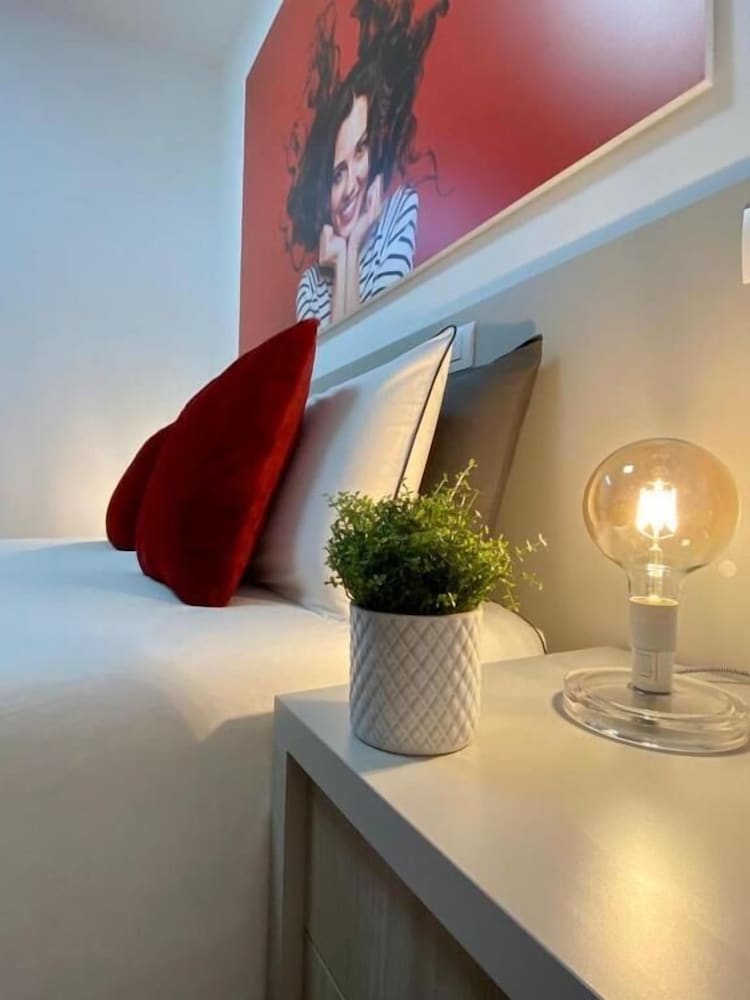 BEEAPARTMENTS