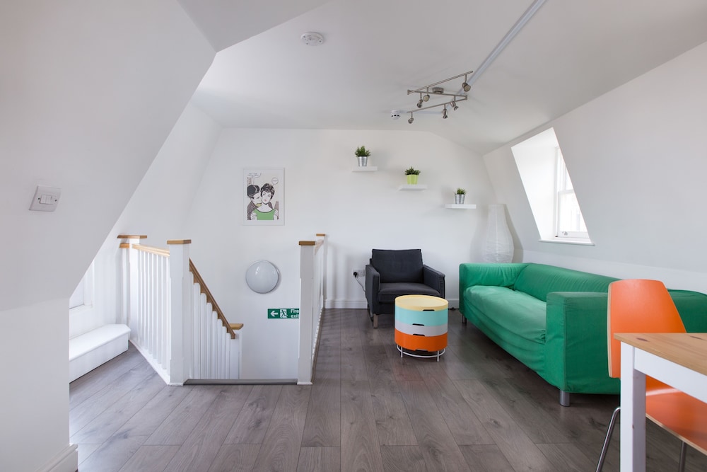 Charlotte Street Apartments by Allô Housing