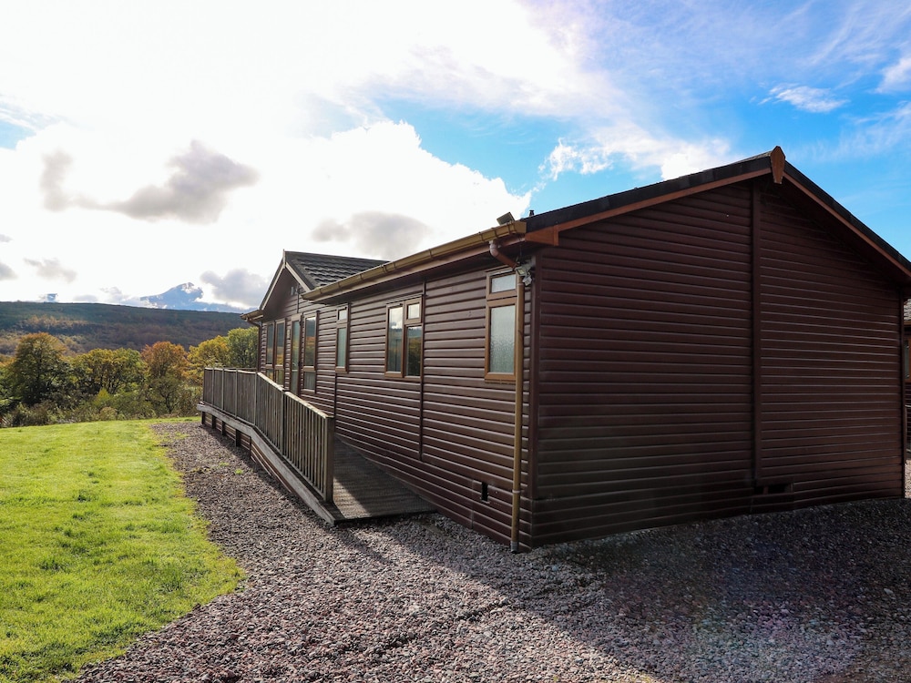 Crathie Lodge