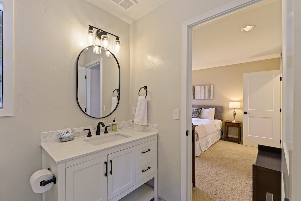 20 Aspen Lane 5 Bedroom Home