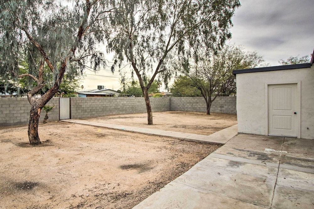 Charming Home ~ 7 Mi to Downtown Tucson!