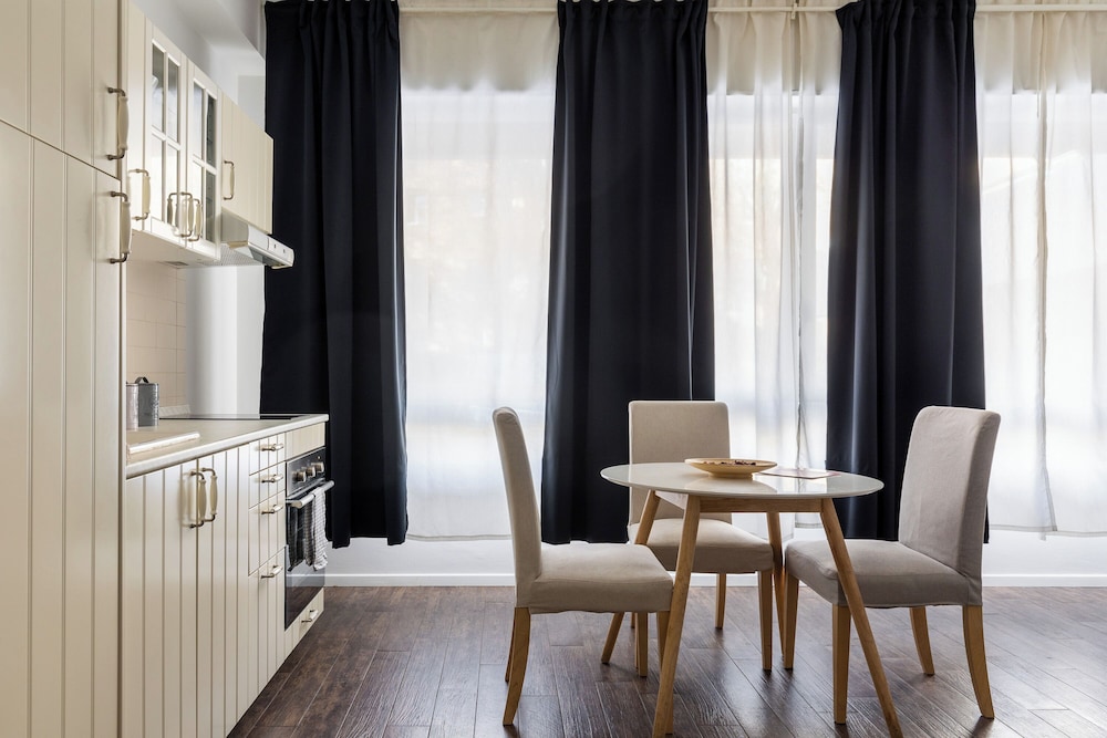 Largo Molina Studio III