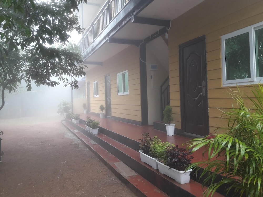 Kaing Villa