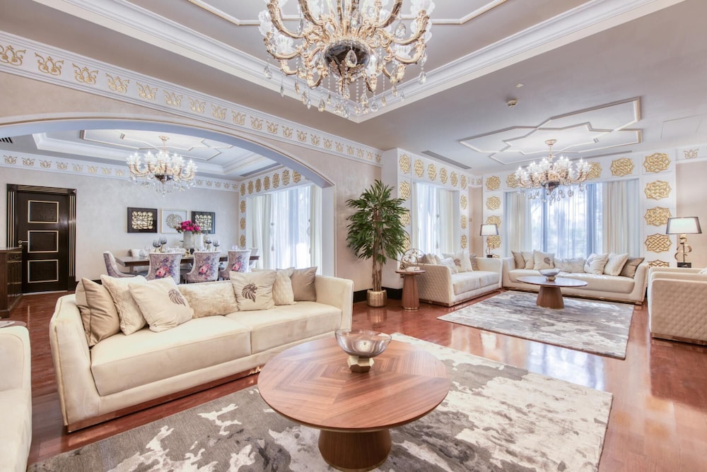 Majestic Resort Villa w Private Pool on The Palm