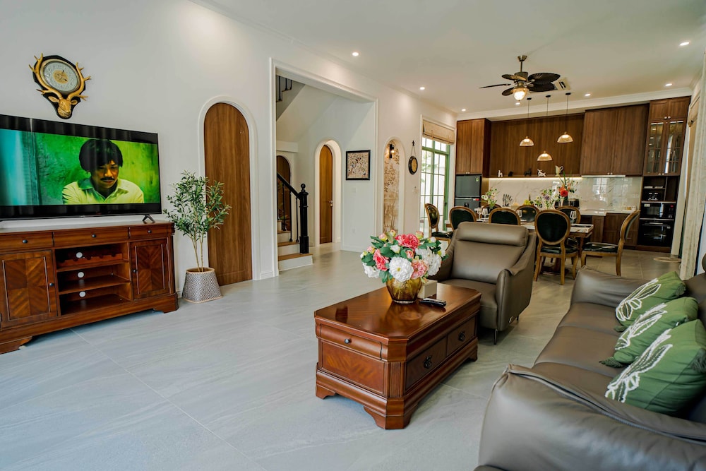 Hayha Villa - Tropical Garden Khem Beach