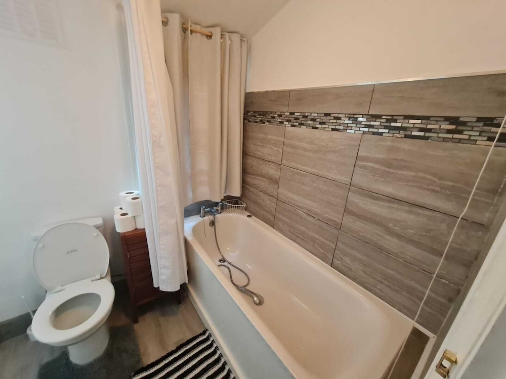 3-bed House in London Self-contained in Ladywell
