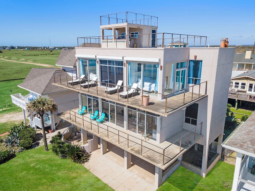 Oceanfront Experience by Ryson Vacation Rentals