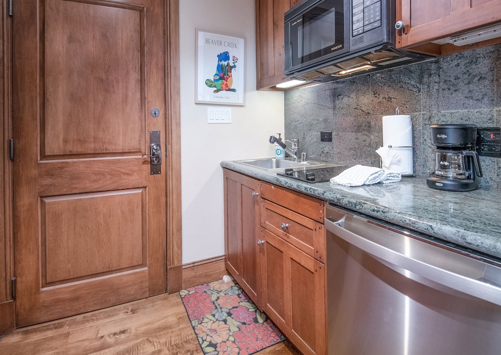 Mccoy Peak Lodge 107 1 Bedroom Condo by RedAwning - Property Image 24