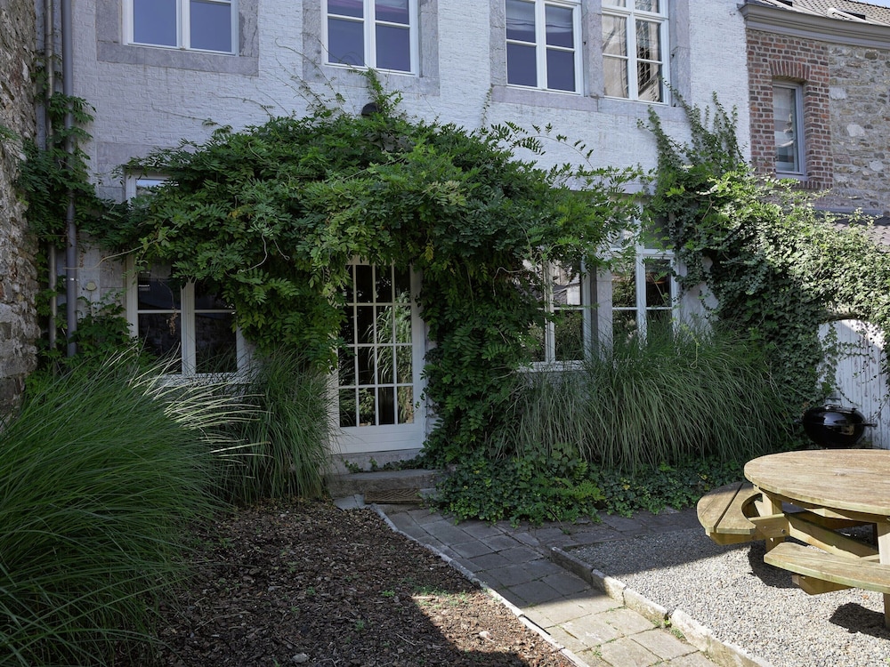Limbourg Getaway With Charm