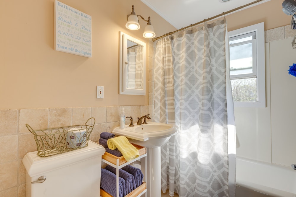 Amazing Rocky Point Retreat Overlooking the Sound! - Property Image 36