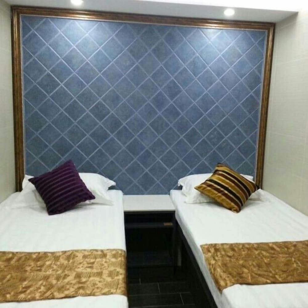 Dynasty Commercial Hotel