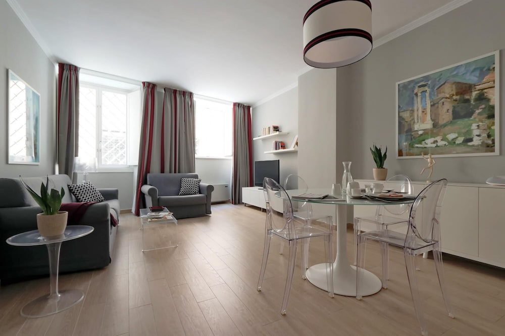 T2 Piazzetta Margutta T2 - My Extra Home