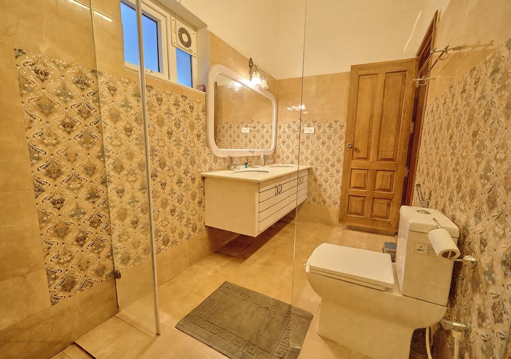 Emerald Stays Ooty by VOYE HOMES