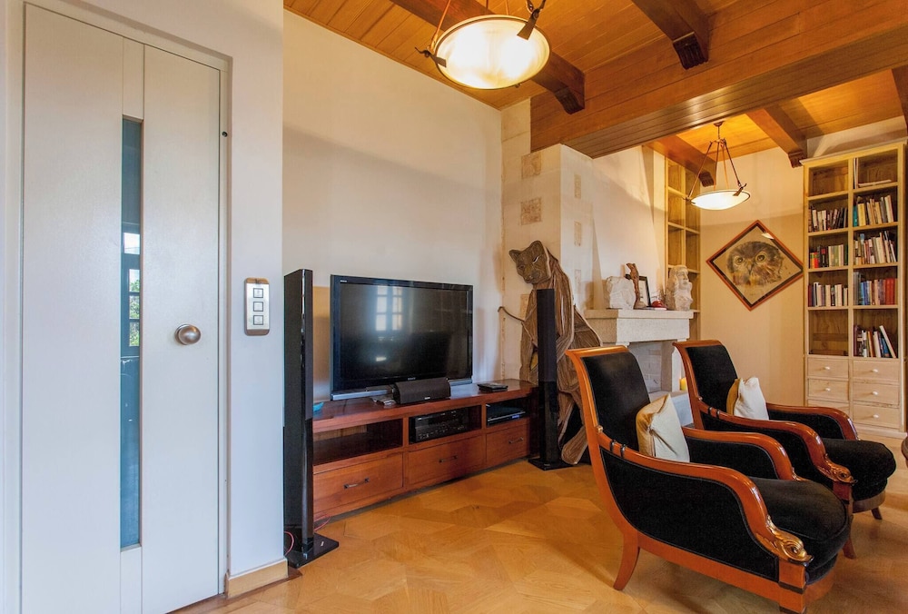 Luxurious Venetian 3 Floor House in the old Port