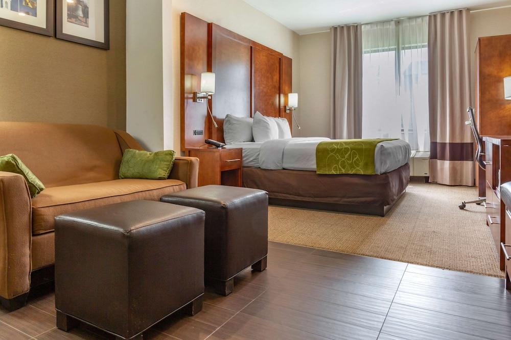Dover Vacations - Comfort Suites Dover - Property Image 42