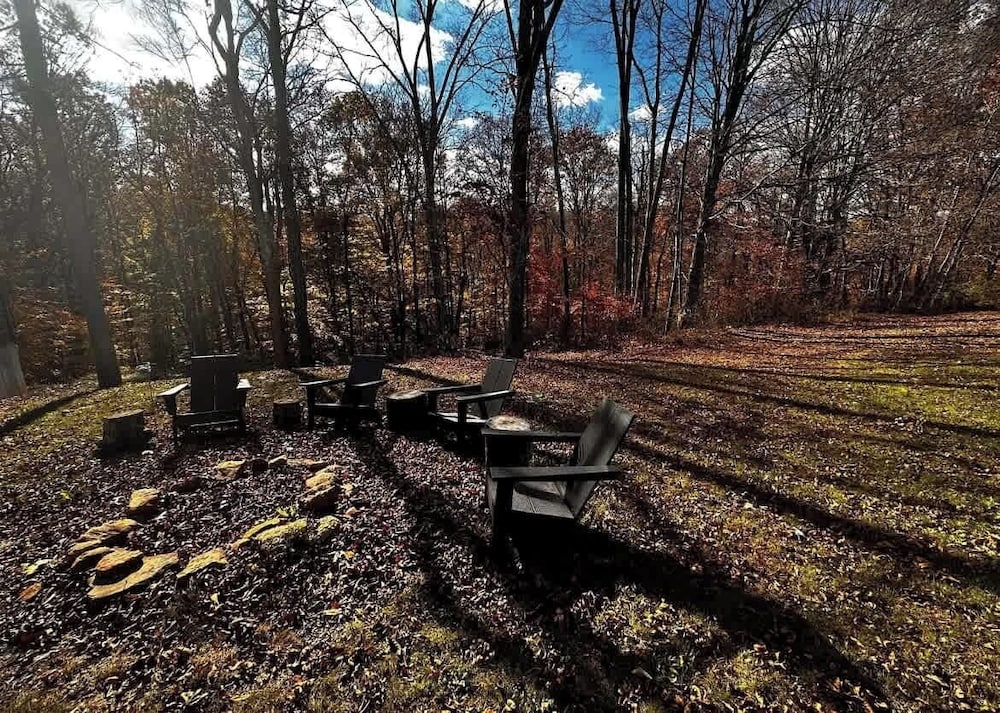 The Treetop Retreat Family Getaway in Scenic Hocking Hills