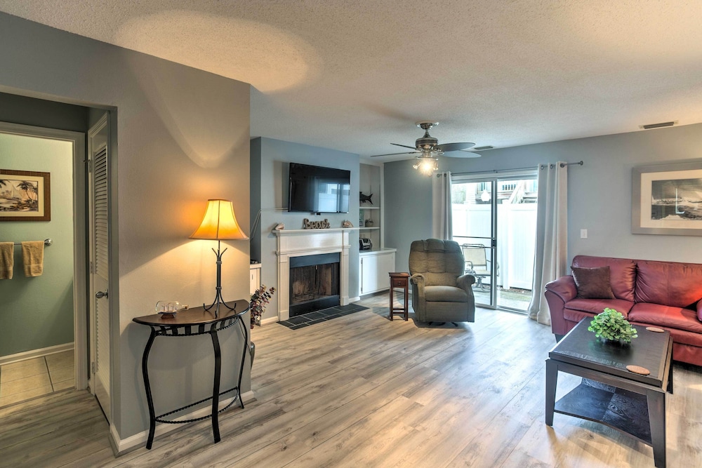 Chic St Simons Townhome w/ Patio  Pool Access! - Property Image 17