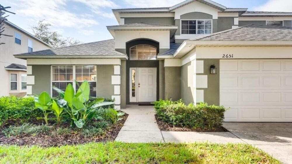 Emerald Magic - 5 Br W/ Private Pool -near Disney 5 Bedroom Villa