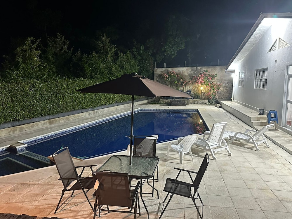 VILLA SARI