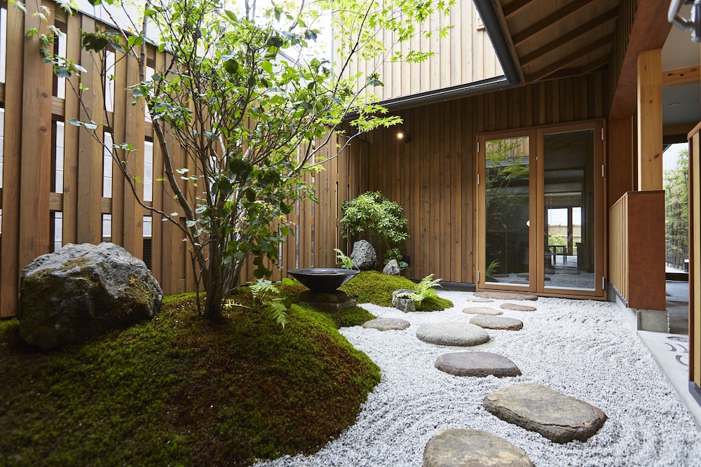 utsuwa Designed Hostel