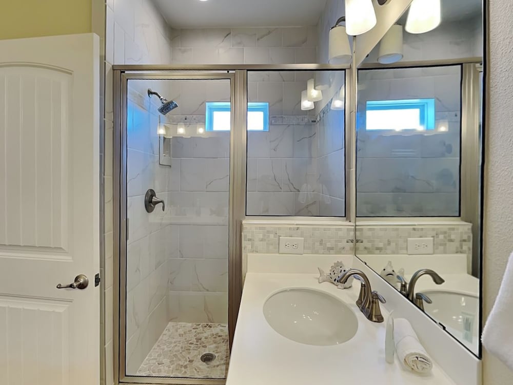 Reel Nauti by Silver Sands Vacation Rentals
