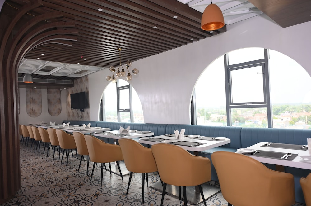 HOTEL MAHIKA