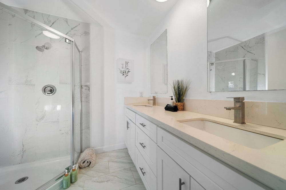 @ Marbella Lane - Serene and Pristine Home