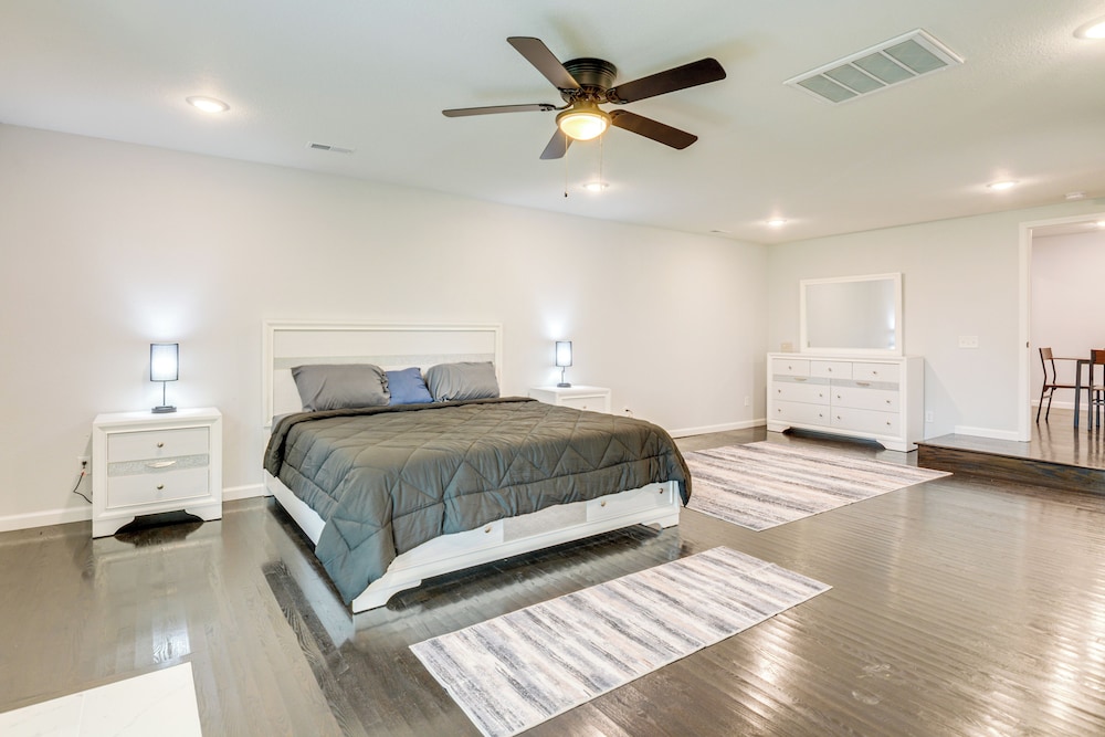 Yard w/ Patio: Family-friendly Home in Lamar!