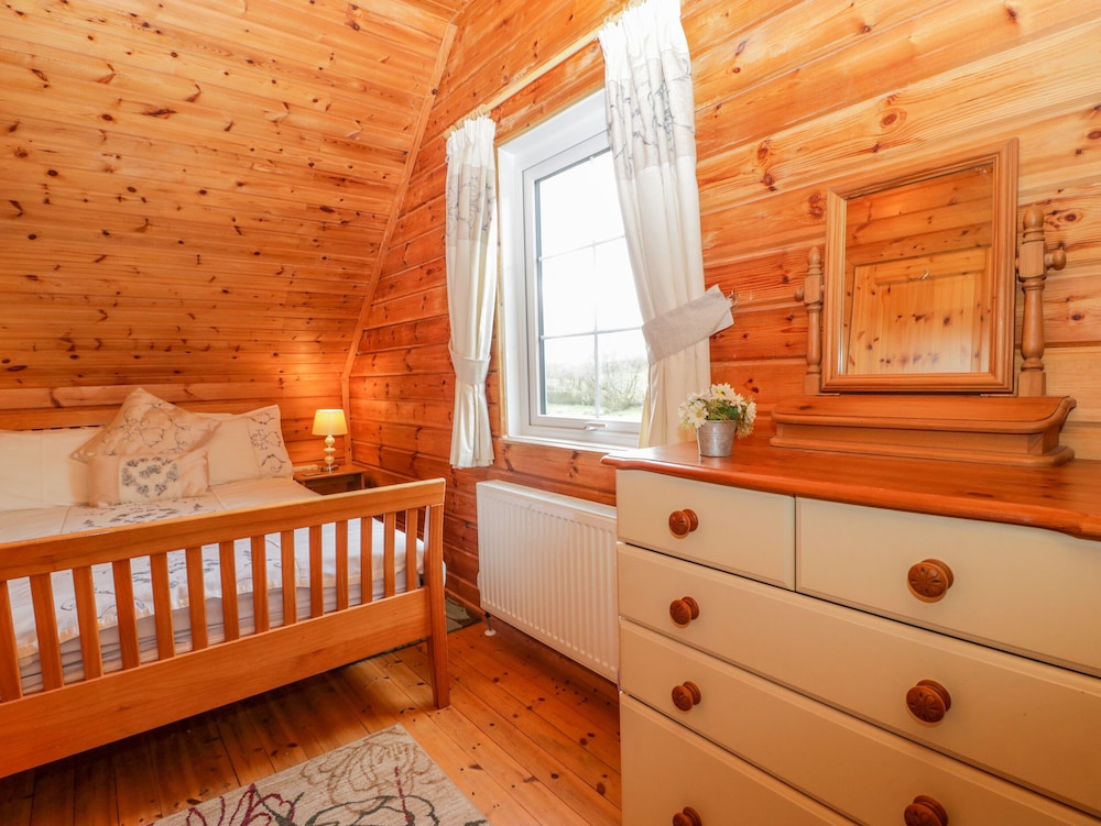 Orchard Lodge