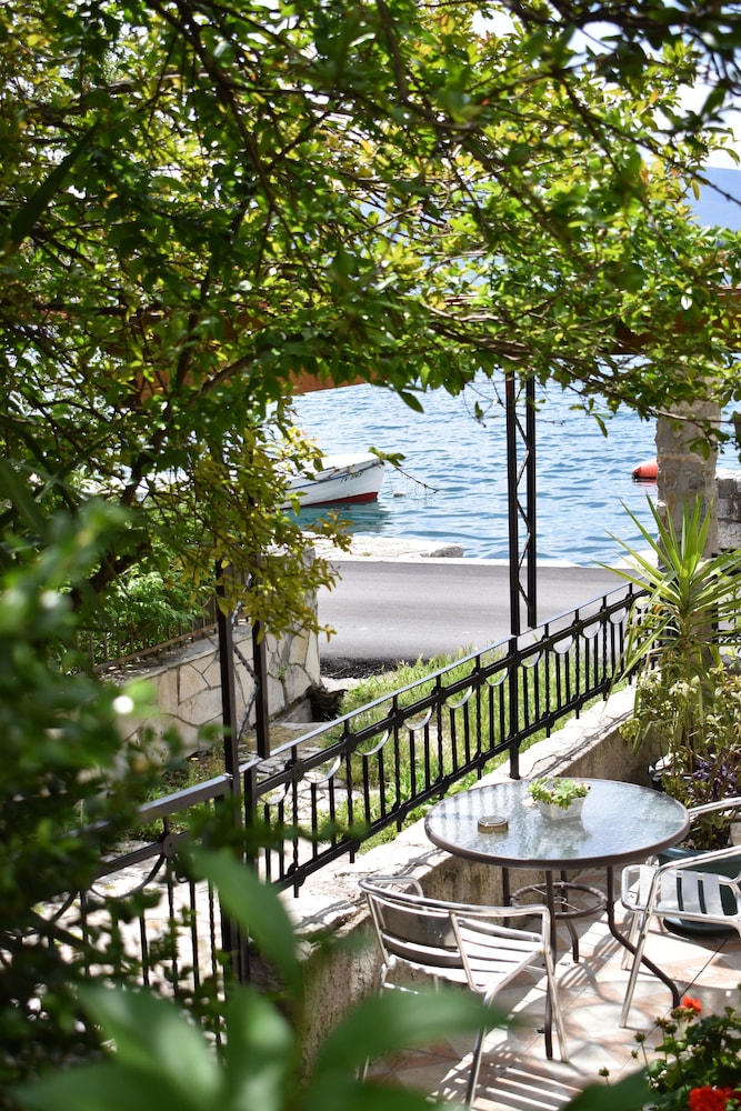 Apartments Villa Serventi