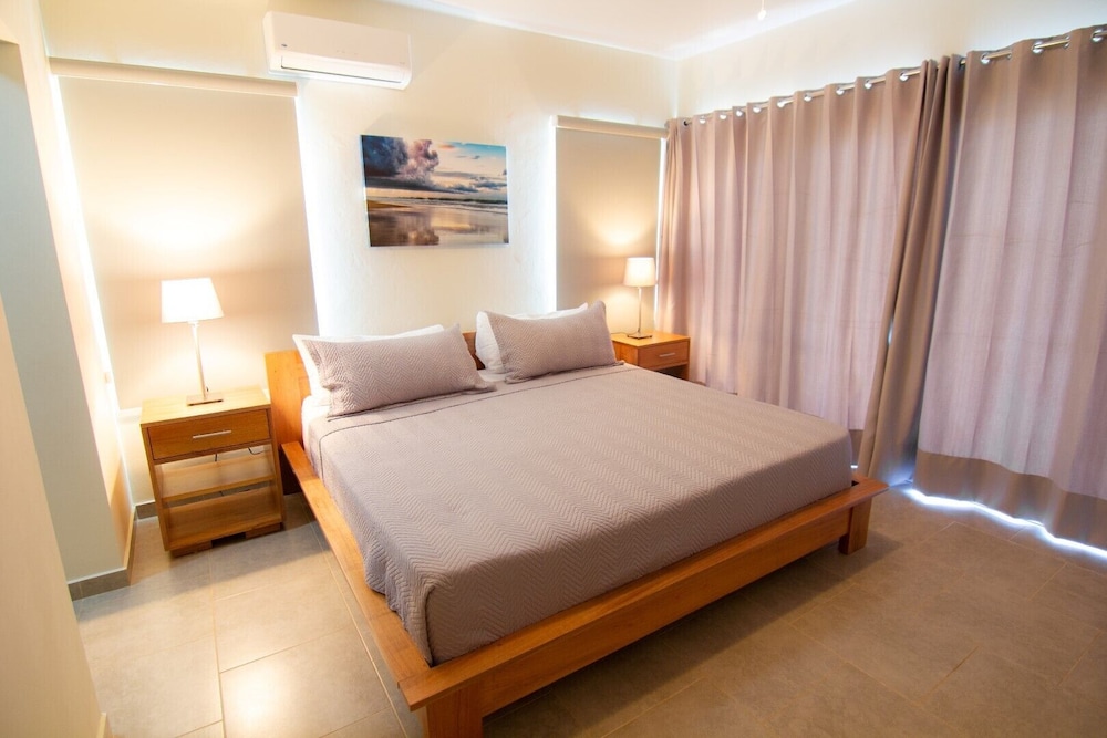 Cozy and Charming two Bedroom Villa view 4