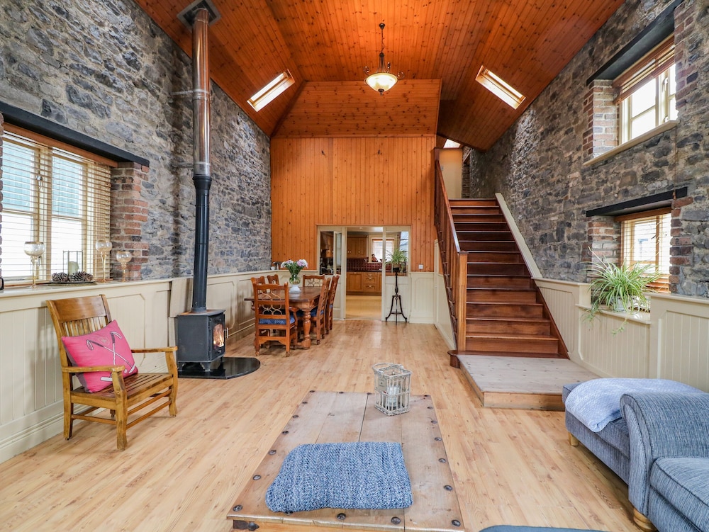 Coach House
