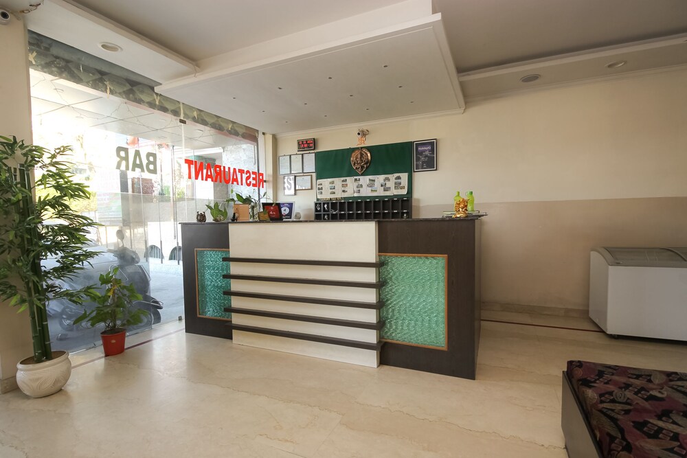 OYO 26596 Hotel Ambika view 3