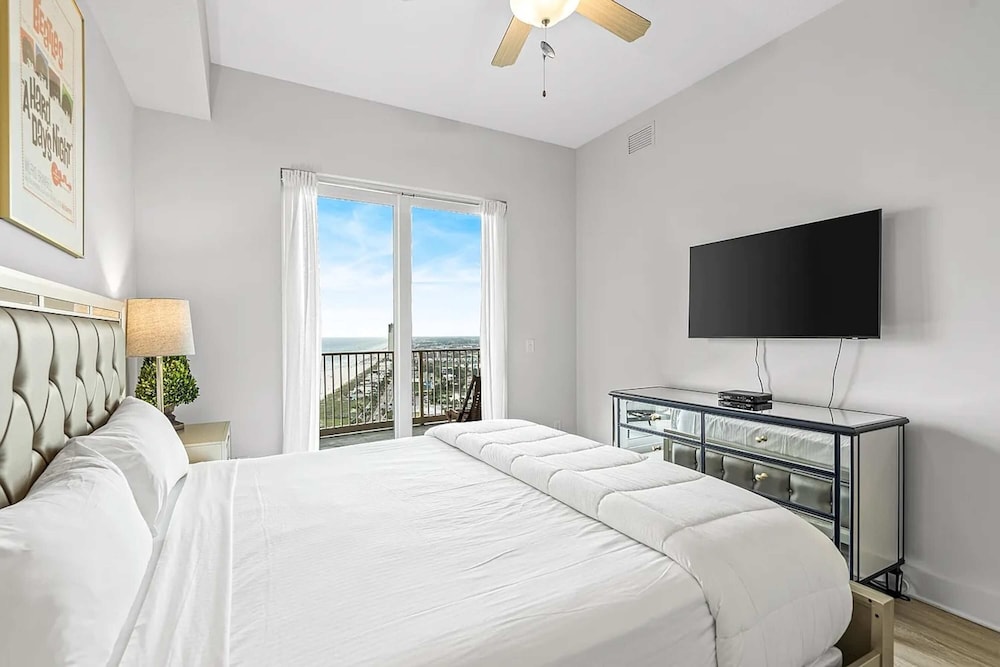 Salt and Shore Escape Sleeps 7