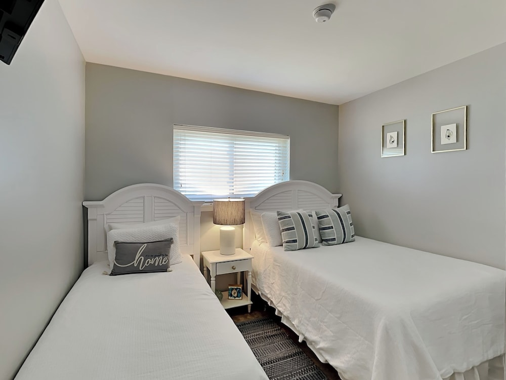 Royal Gulf Beach & Racquet Club #5816 by Southern Vacation Rentals
