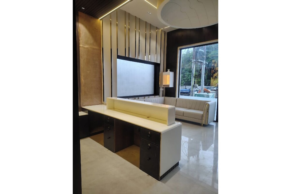 Hotel Tanishka INN