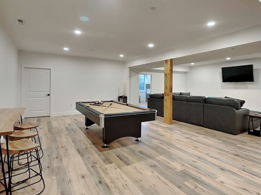 Holiday House by Taylor Made Deep Creek