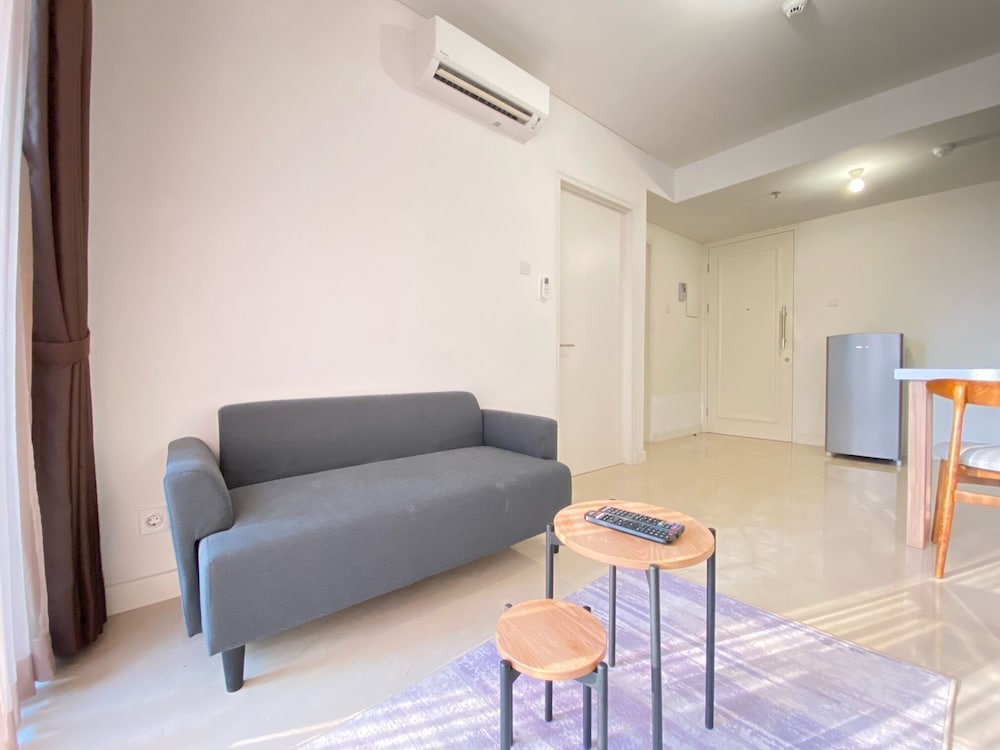Comfy 1Br Deluxe Apartment At Landmark Residence Bandung