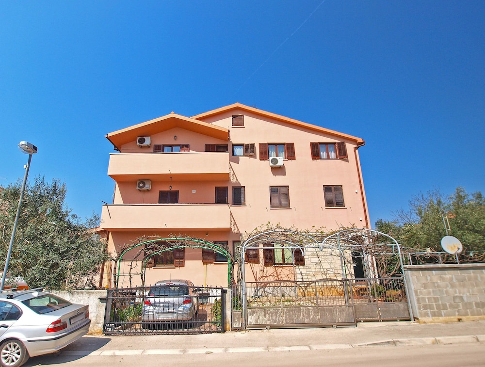 Apartments Irena 1310