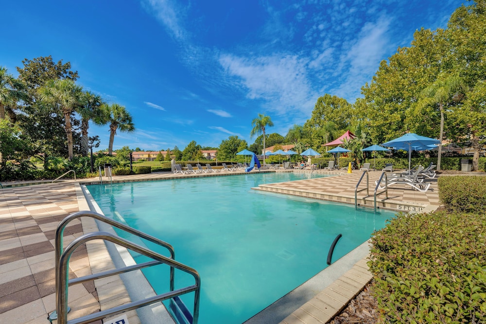 4 Mi to Disney World: Townhome w/ Hot Tub & Lanai!