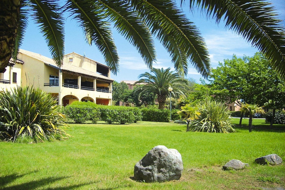 Apartment in Ghisonaccia Near Sandy Beach