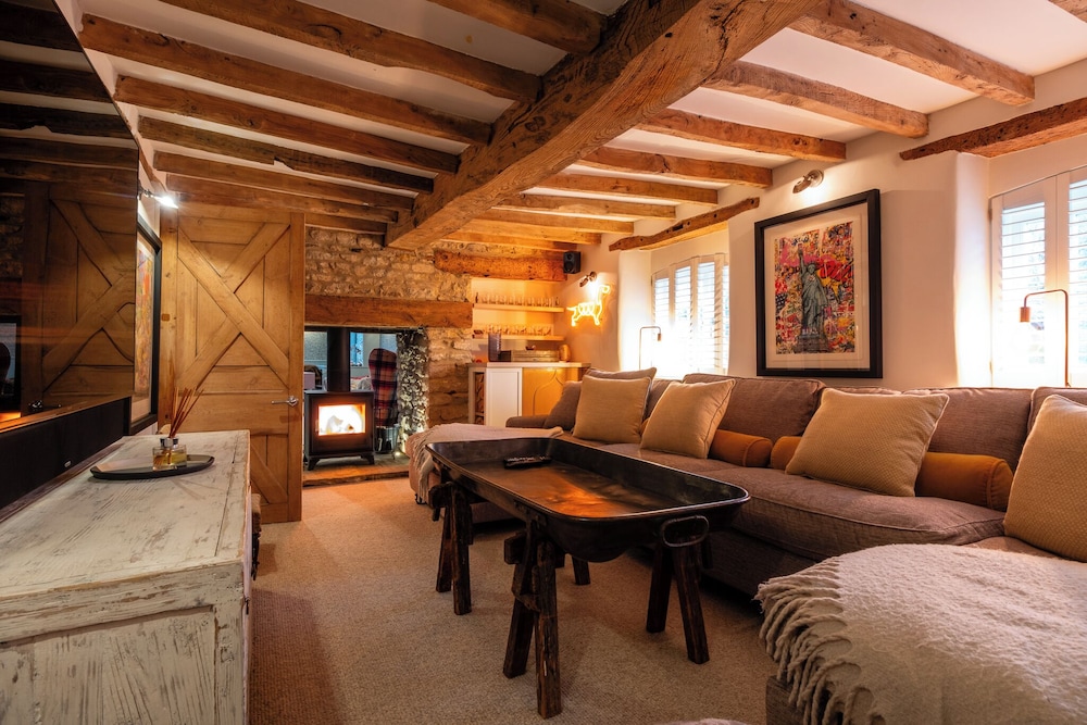 Stunning 6 BB Cottage & Annexe