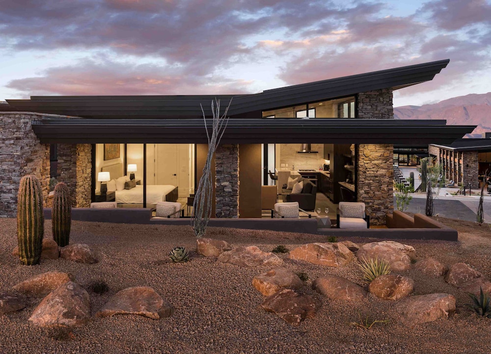 Mountain House Lodge at Sereno Canyon