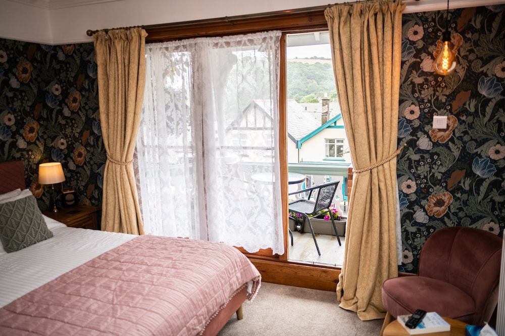 Lynton Vacations - Southcliffe Bed  Breakfast - Property Image 36