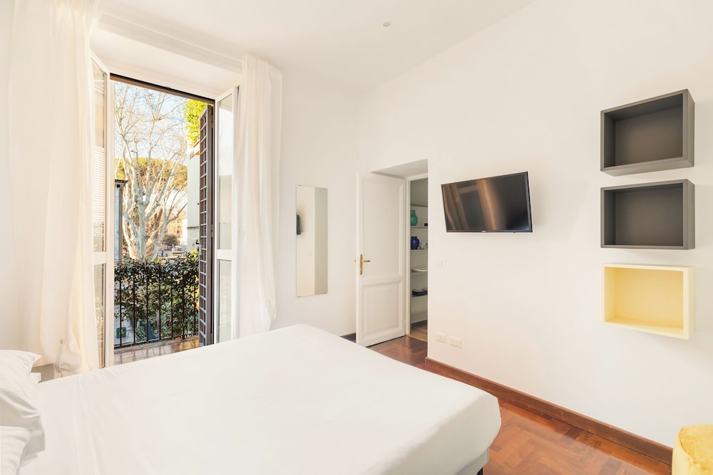 Vatican Beautiful 2Br Apartment With Terrace