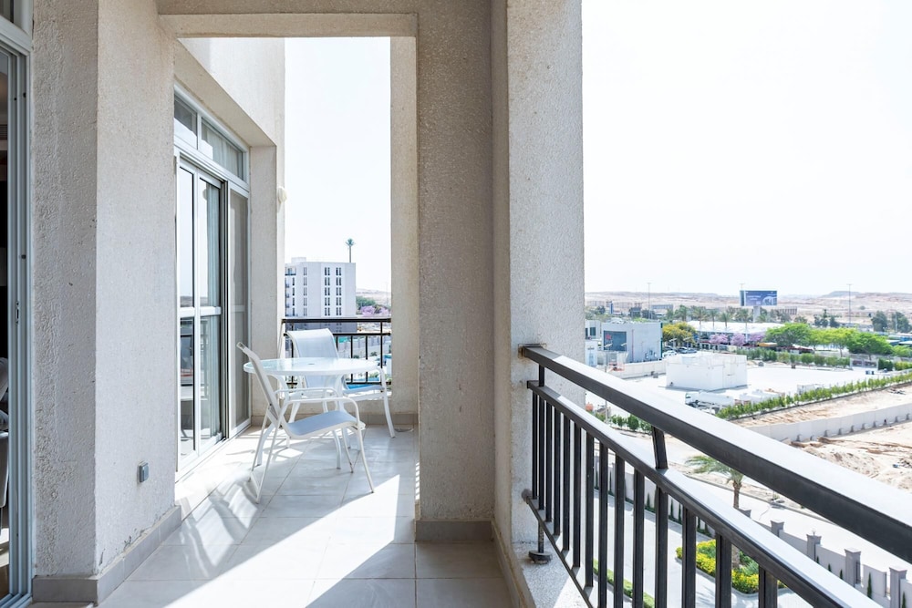Vesta - Luxury APT - 3Br - CFC IX