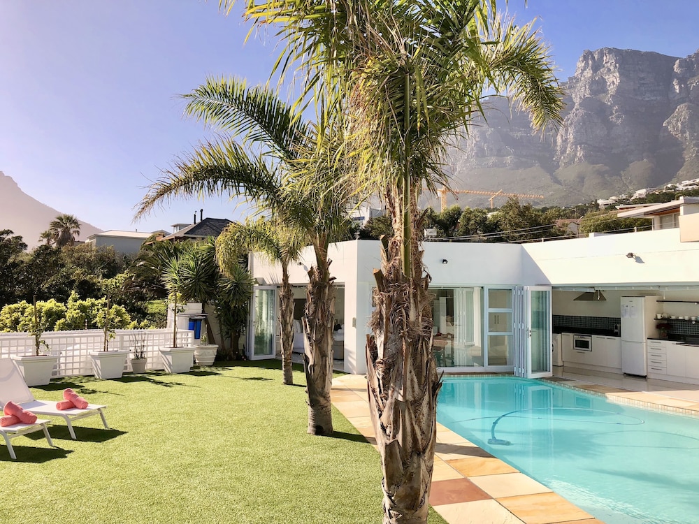 Funkey Villas