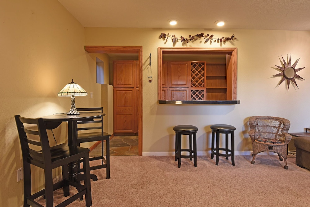 Mountainside Overlook - Property Image 20